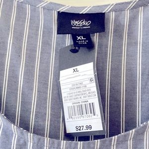 Summer cotton dress with belt and pockets